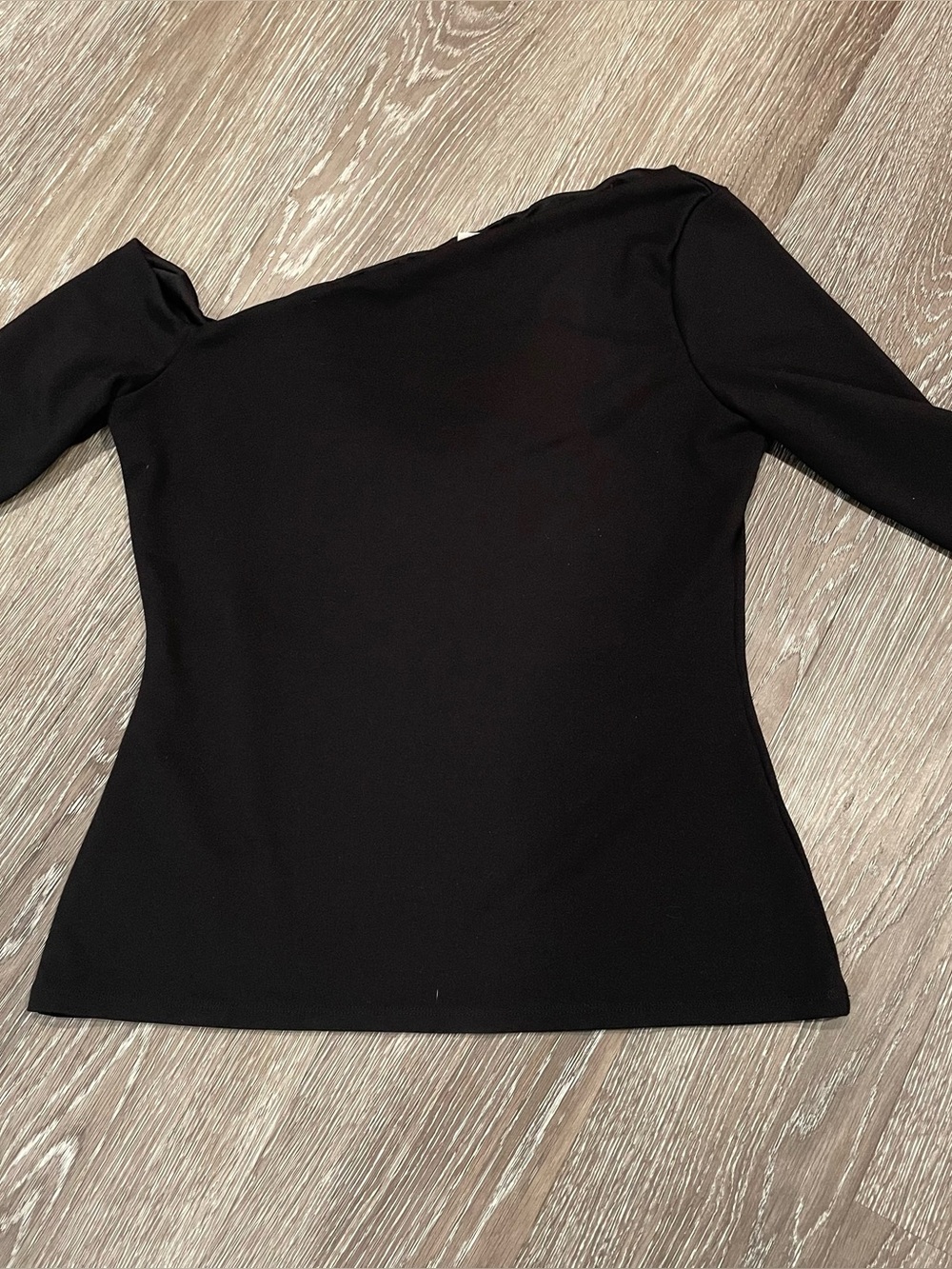 H&M Women’s Asymmetric Long sleeve Top Black size medium